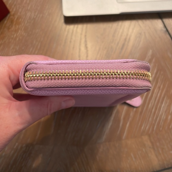 FERRAGAMO pink zip wallet with bow and original box - Used - Authentic - Picture 7 of 13